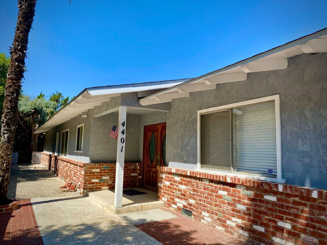 Foto principal - INCREDIBLE 5 BEDROOM 4 BATH HOUSE