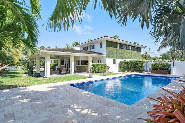 Foto del edificio - 1481 NE 104th St