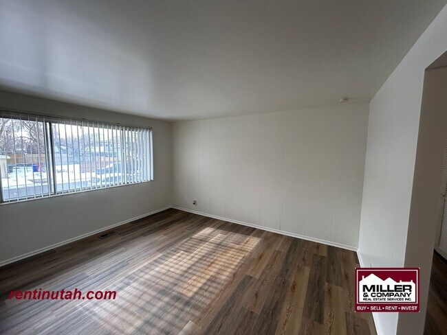 Foto del edificio - 485 Woodland Ave