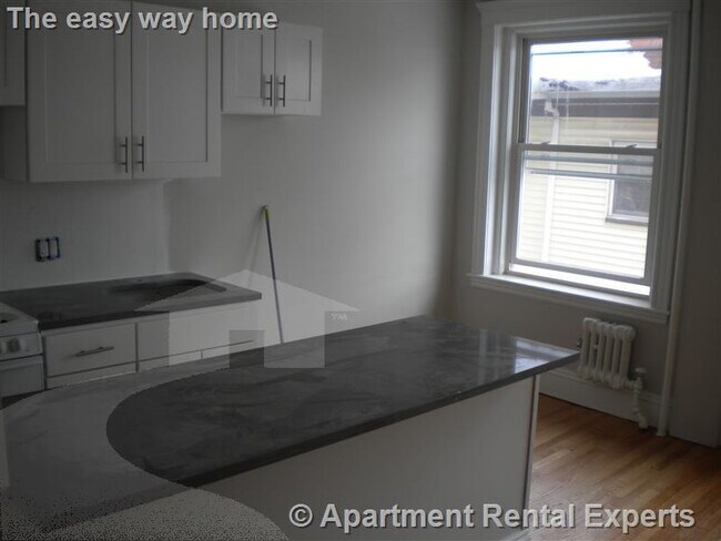 Photo - 170 Maple St Apartment