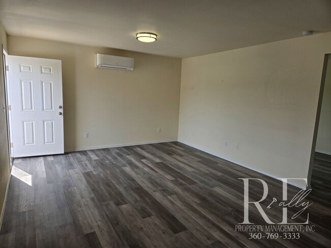 Building Photo - Port Angeles Coastal Living