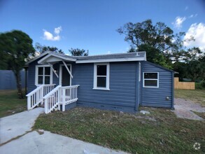 Building Photo - 902 Canal Dr
