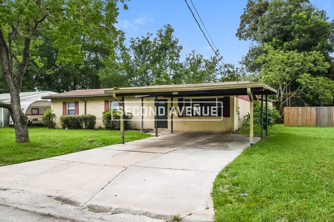 Building Photo - 5331 Woodcrest Rd