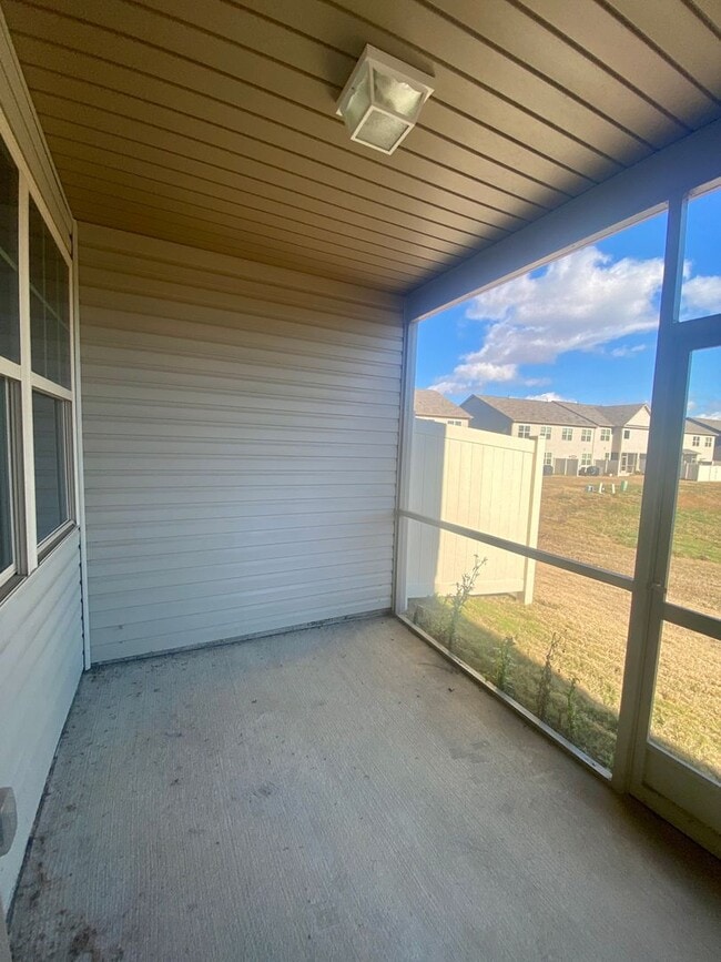 Building Photo - 3BR/2.5BA TOWNHOME IN INDIAN LAND SC