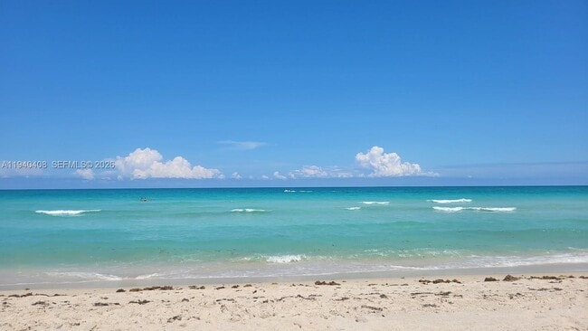 Building Photo - 5401 Collins Ave