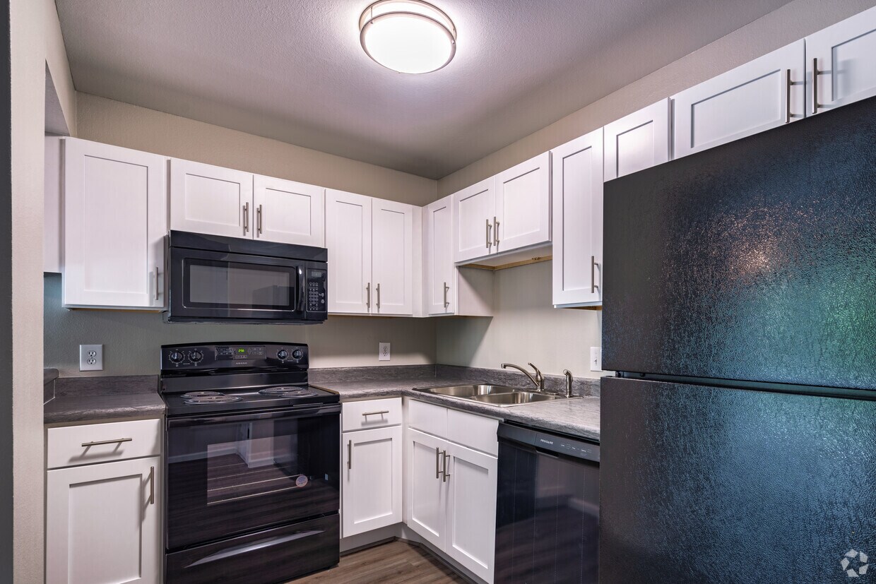 The Wilshire Apartments in Lake Charles, LA