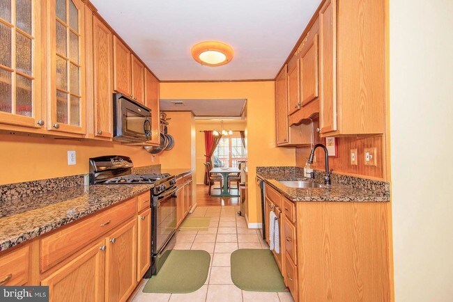 Foto del edificio - 9226 Sprucewood Rd