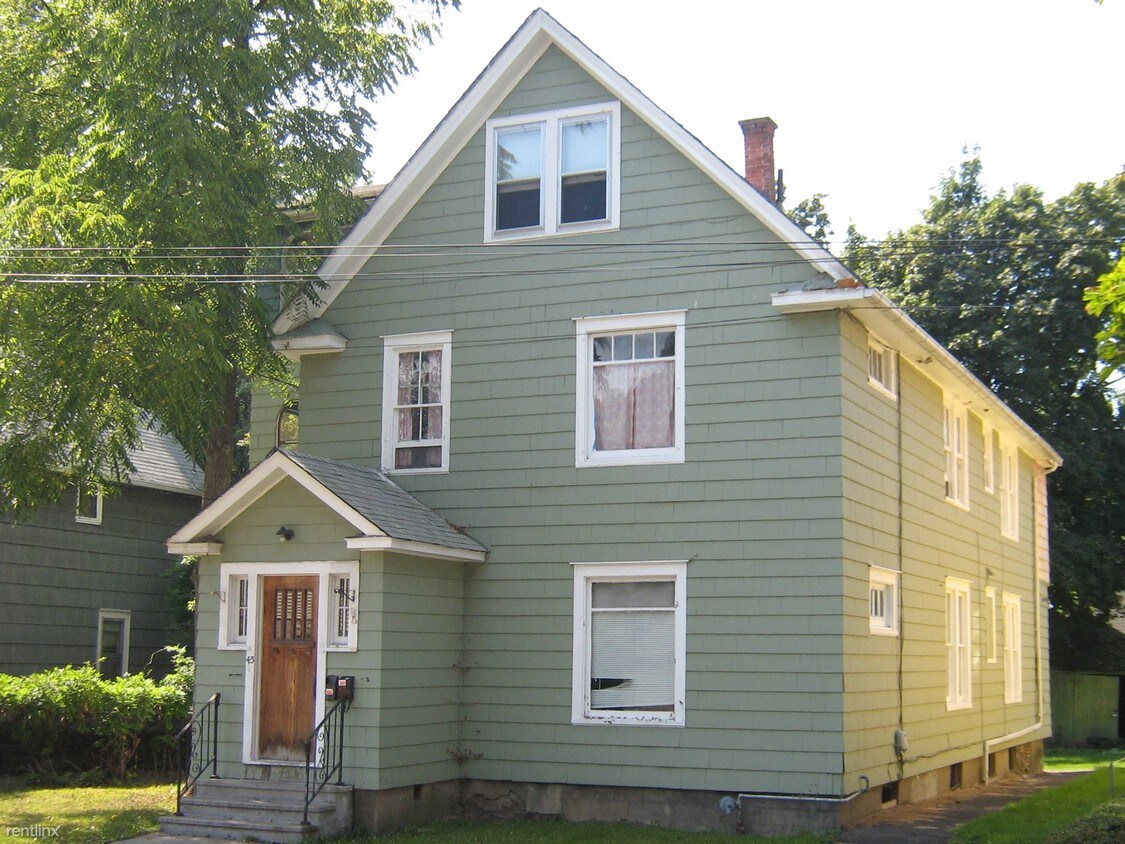 Primary Photo - 43 Haendel St