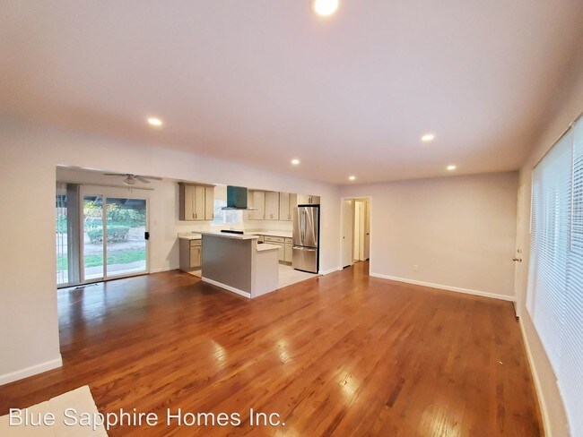 Foto del edificio - 3 br, 2 bath House - 75 Drake Ct