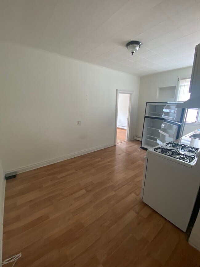 Foto del edificio - 168 W 21st St