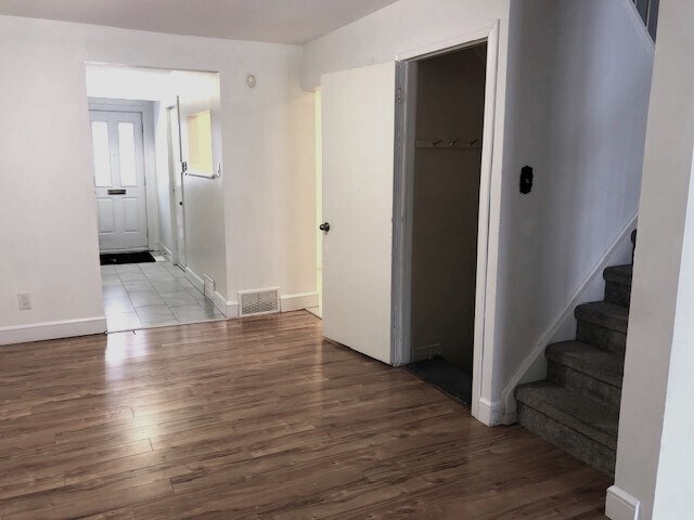 Photo du bâtiment - 55 Sunridge Ln