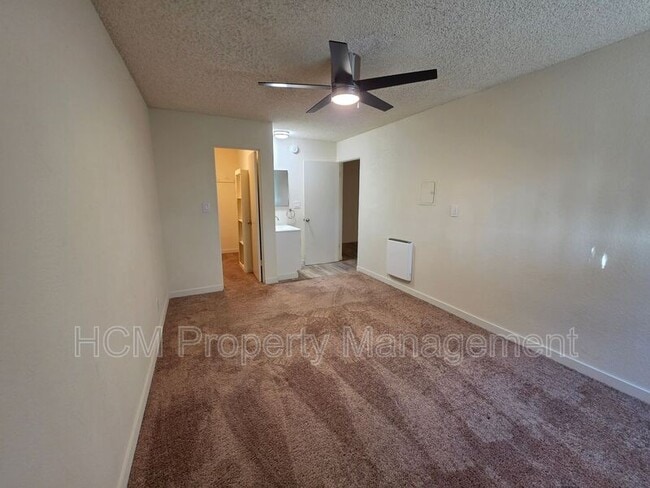 Building Photo - 12850 Branford St