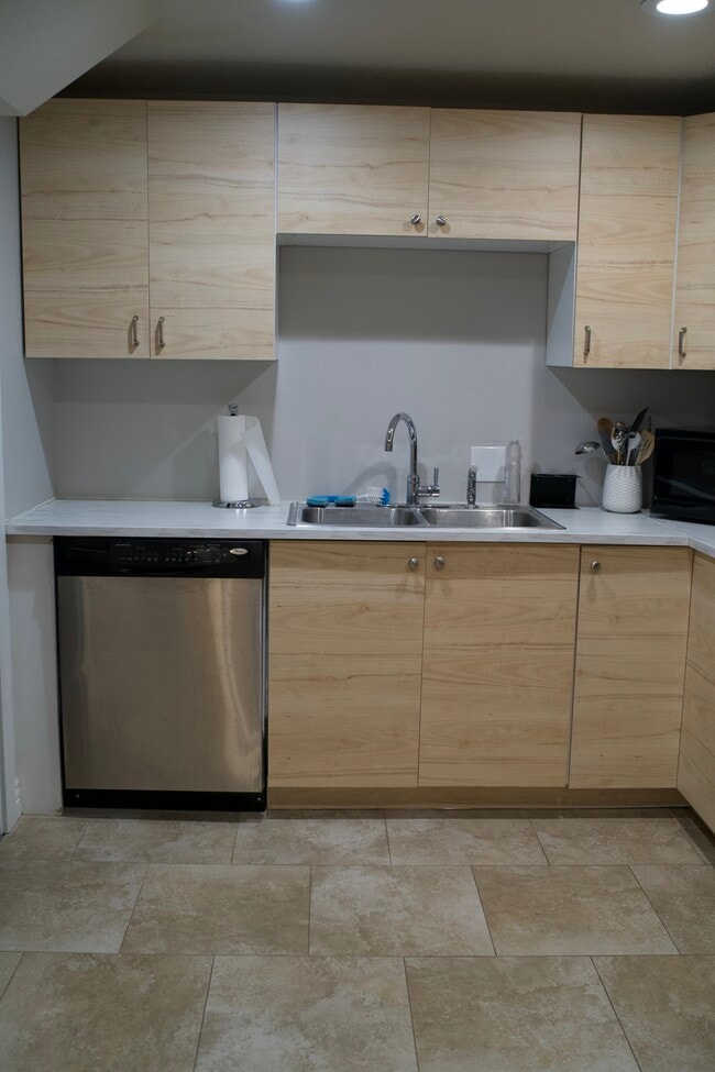 Building Photo - 7050 S 2780 E