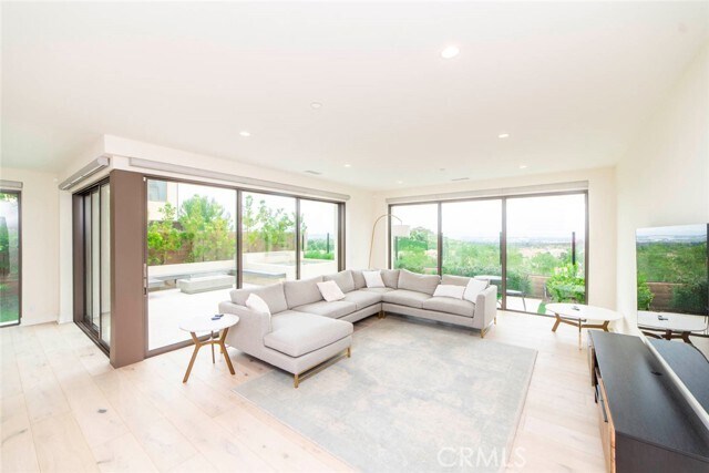 Building Photo - 149 Oceano