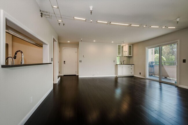 Foto del edificio - EPIC REA:End-Unit & Top 2 Floor (Penthouse...