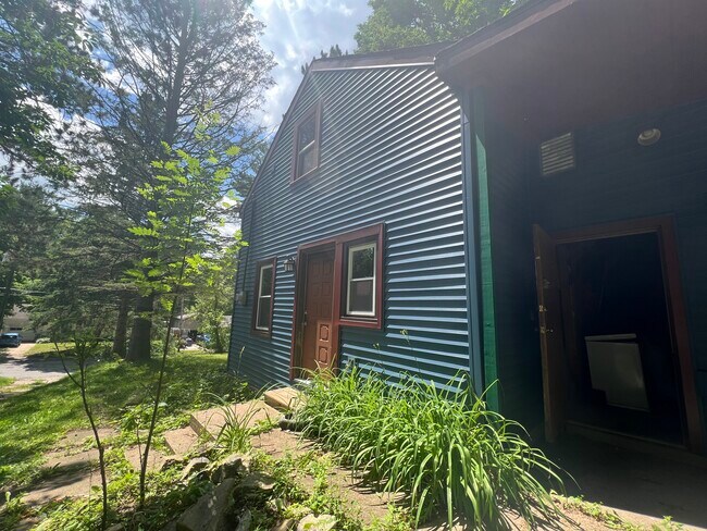 Foto del edificio - 816 Brown St