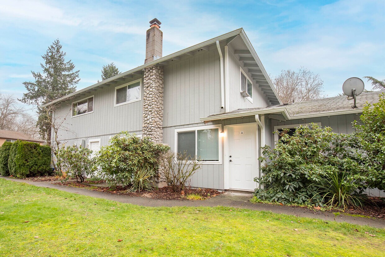 2223 O St NE Unit A, Auburn, WA 98002 Apartment for Rent in Auburn