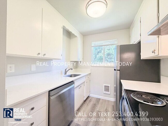 Building Photo - 116 173rd St S