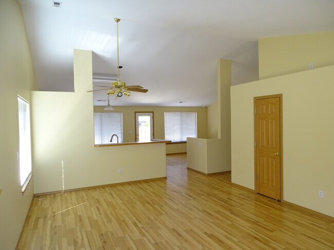 Foto del edificio - 2917 NW Watkins Ct