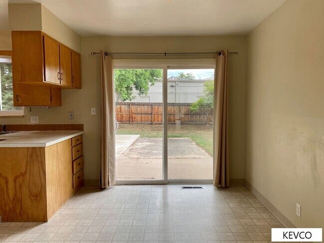 Foto del edificio - Ranch-Style Home in Campus West