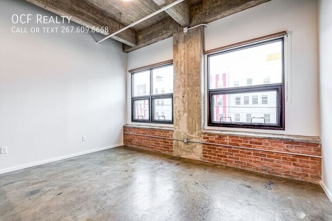 Foto del edificio - 4800 Brown St