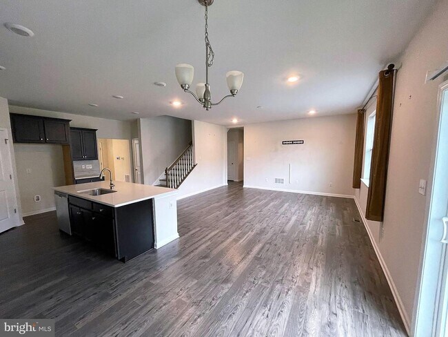 Foto del edificio - 1 Westmont Dr