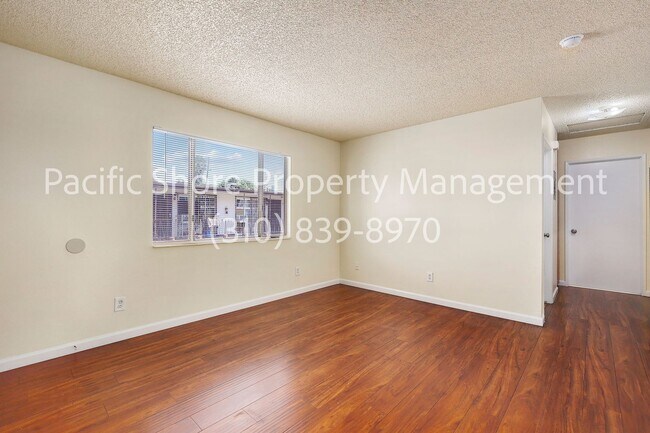 Building Photo - Bonnie Brae Apartments