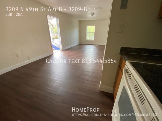 Foto del edificio - 3209 N 49th St