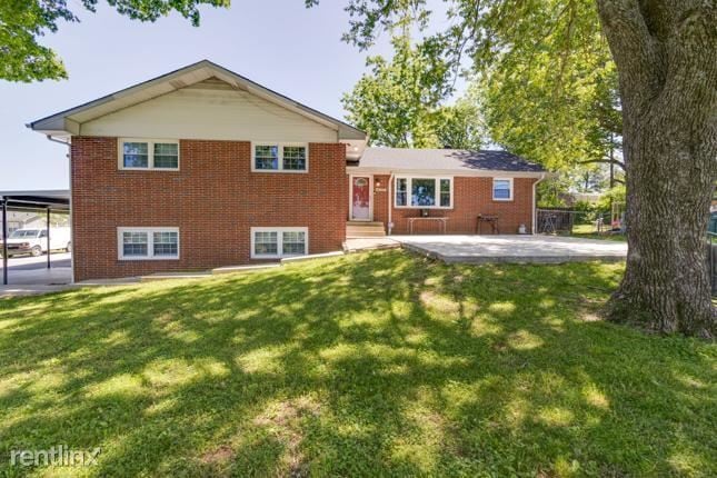 Primary Photo - 4 br, 2 bath House - 507 i Rome Pike