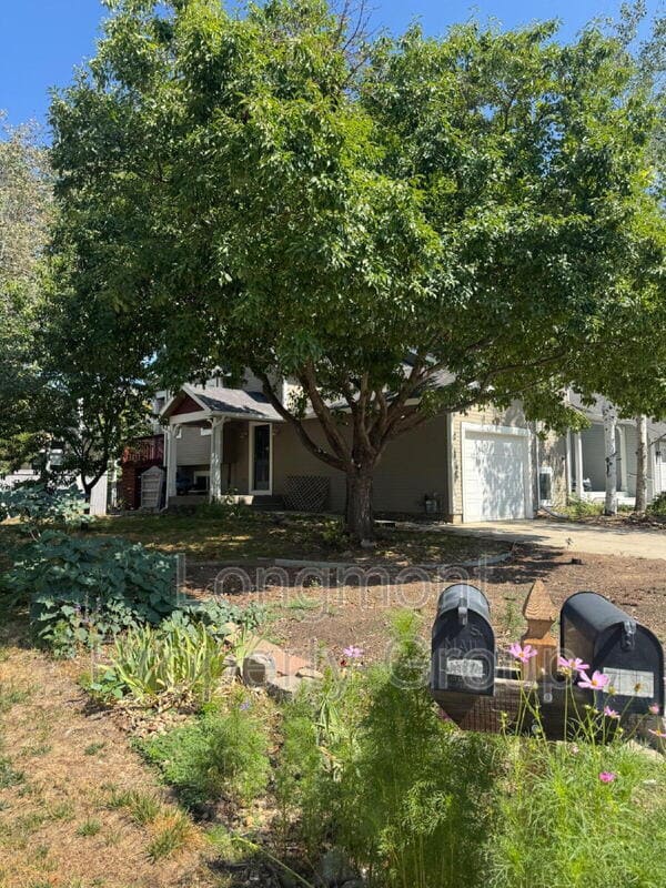Building Photo - 719 Thornwood Way