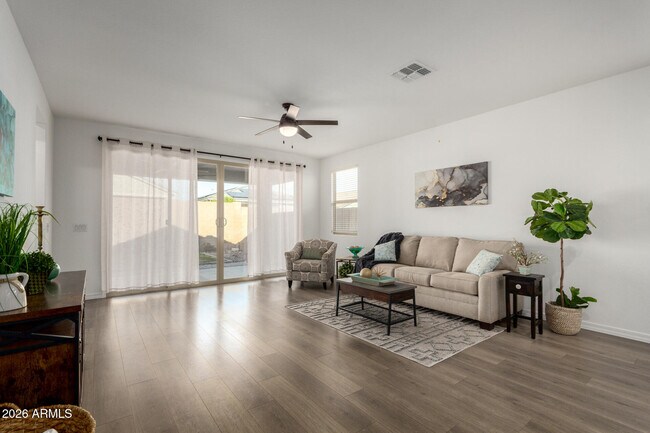 Foto del edificio - 20264 W Montecito Ave