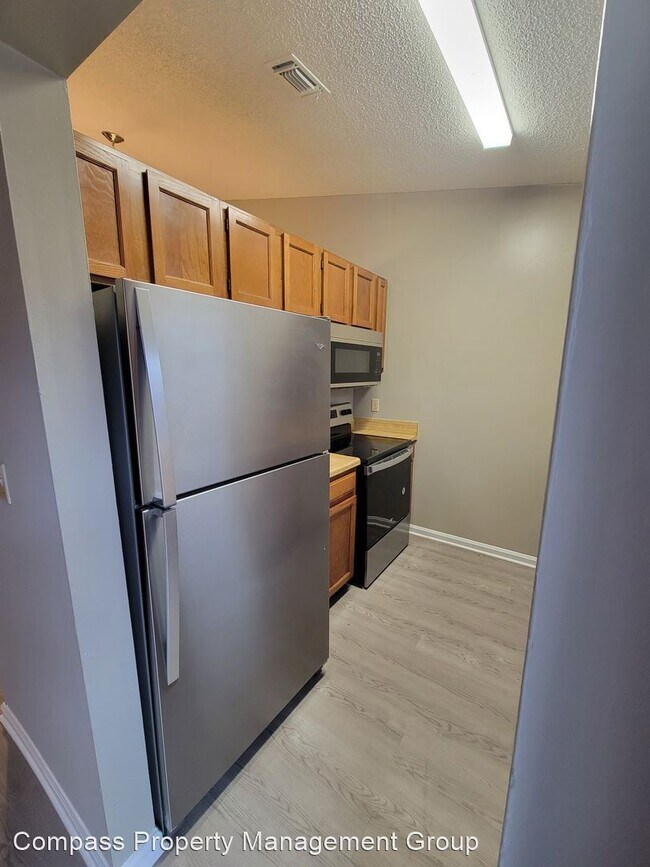 Building Photo - 2 br, 2 bath House - 1338 Independence Dr....