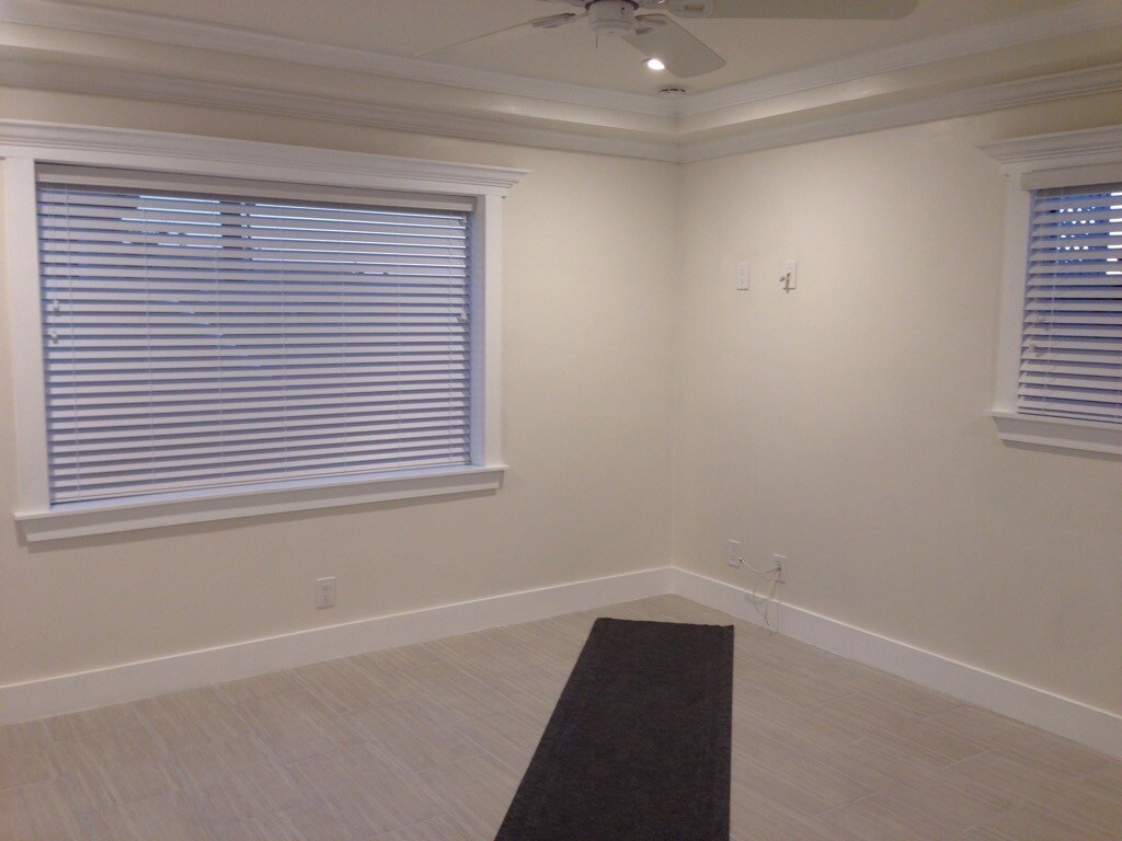 Living/Bedroom - 825 8th St