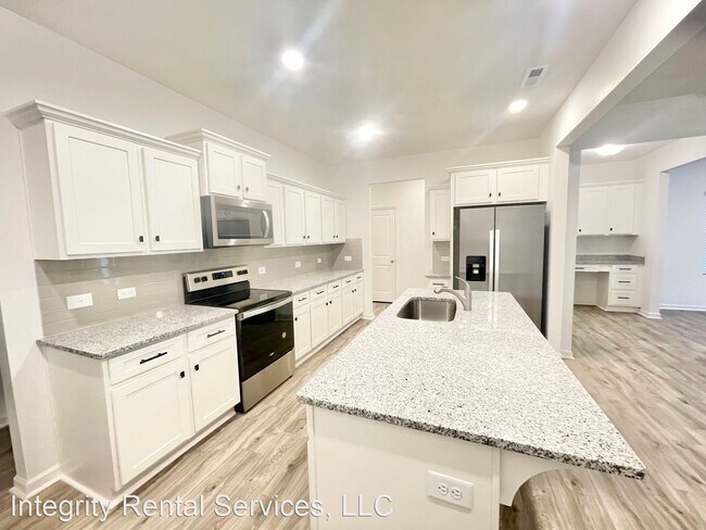 Building Photo - 3 br, 2.5 bath House - 154 Lorcan Ln