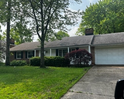 Foto principal - 5001 Pineview Dr