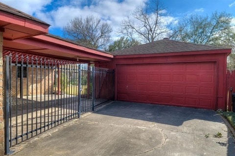 Building Photo - 21355 Park Tree Ln