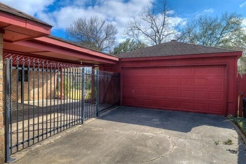 Foto del edificio - 21355 Park Tree Ln