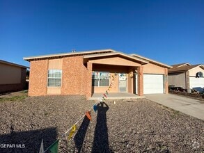 Building Photo - 609 Desierto Bonito St