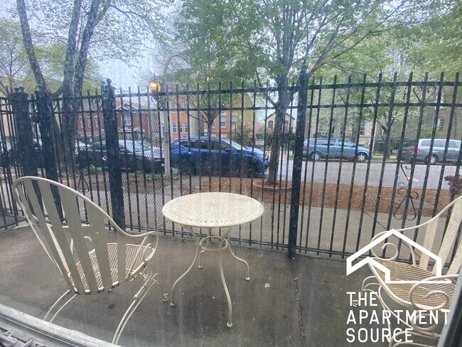 Foto del edificio - 1430 N Campbell Ave