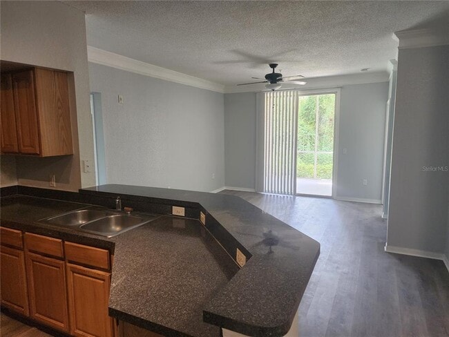 Building Photo - 13025 Mulberry Park Dr