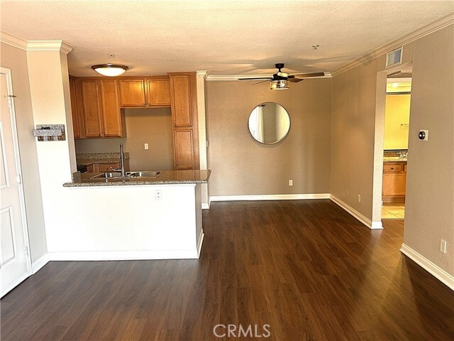 Building Photo - 1020 Vista Del Cerro Dr