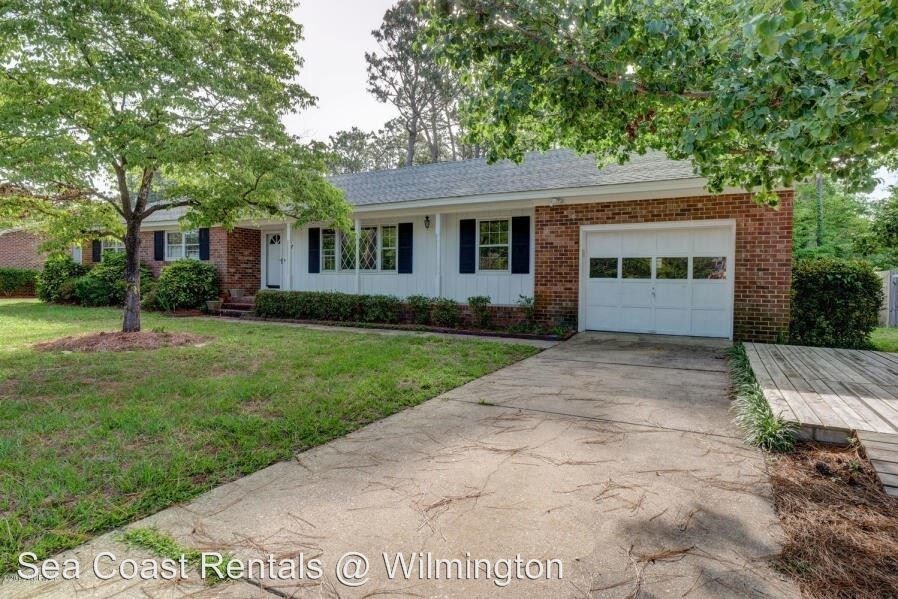 Primary Photo - 3 br, 2 bath House - 37 S. Cardinal Drive