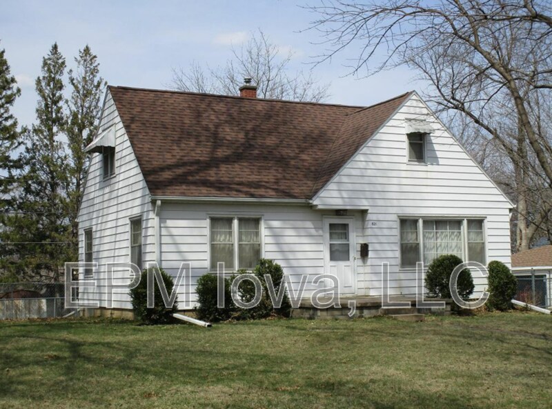 Primary Photo - 821 Cornwall Ave