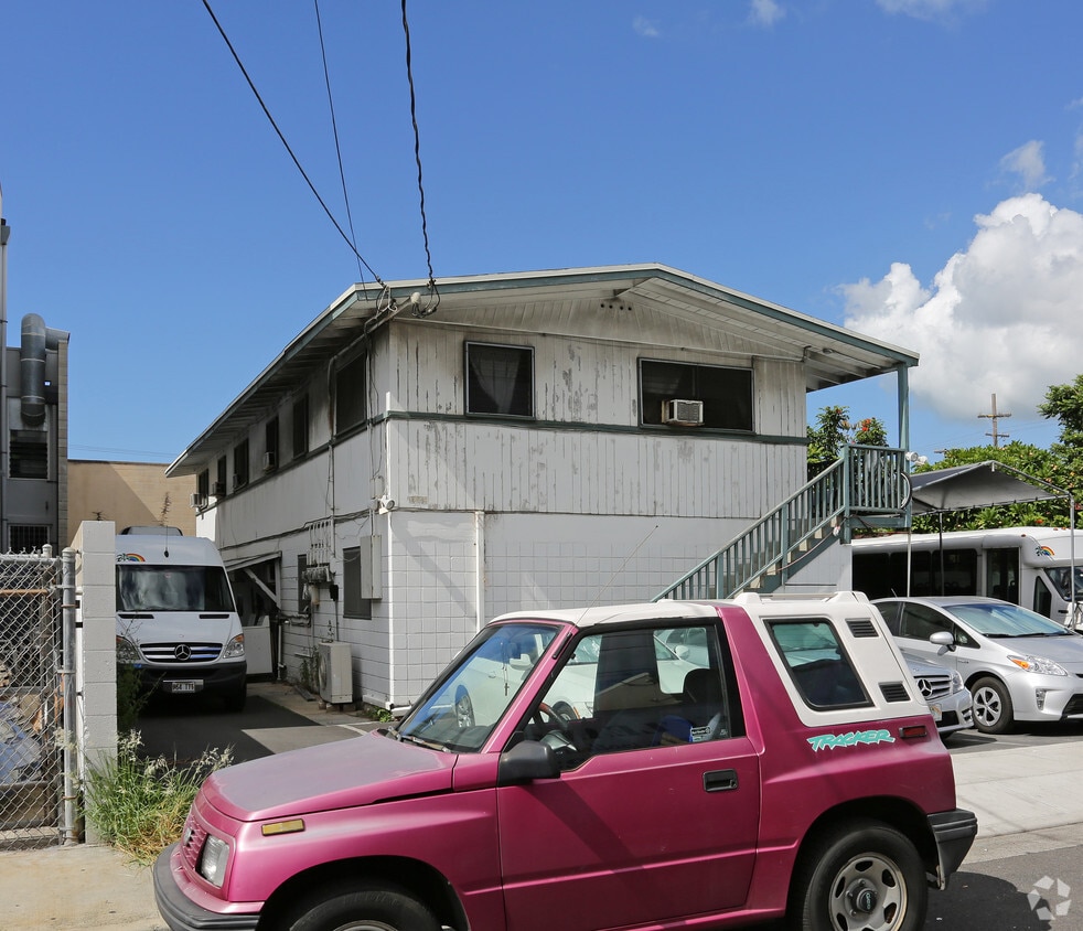 Building Photo - 1649 Silva St