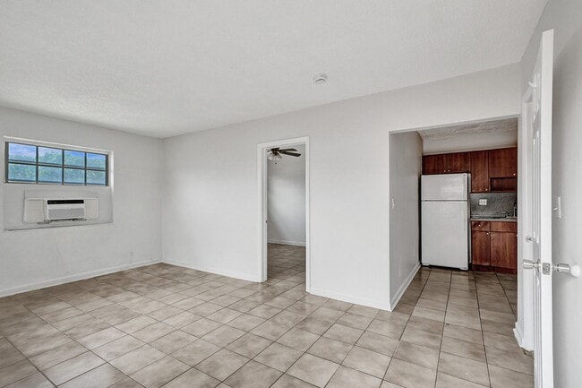 Photo - 2525 Superior Street Apartment