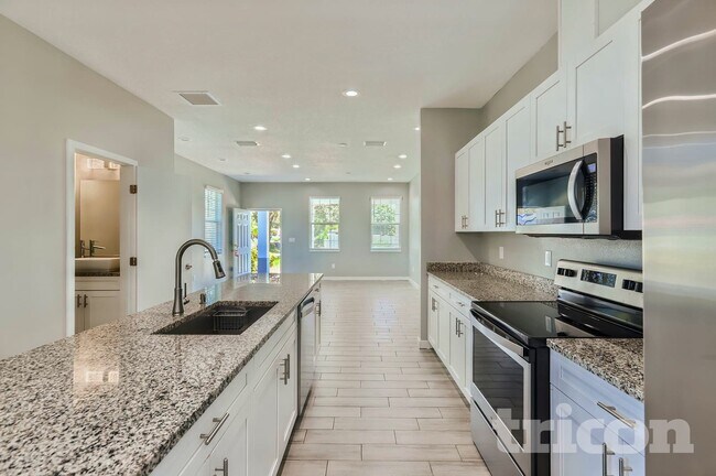 Foto del edificio - 8118 N Coolidge Ave