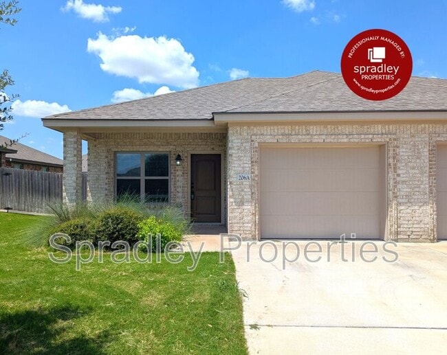 Building Photo - 206A Juniper Dr