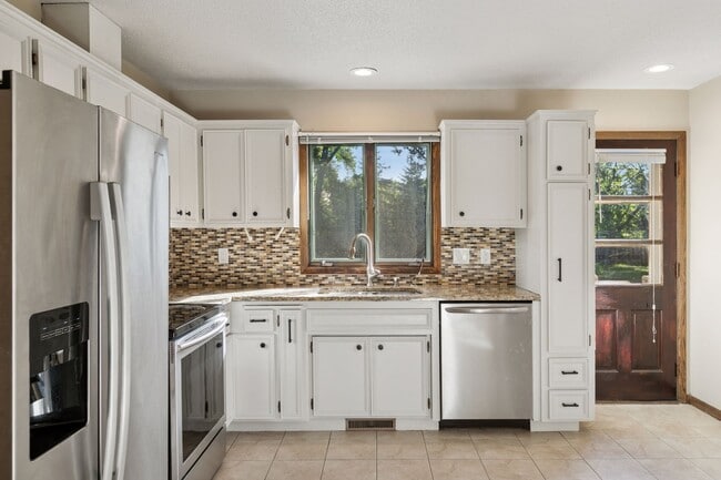Building Photo - 7207 Heatherton Cir