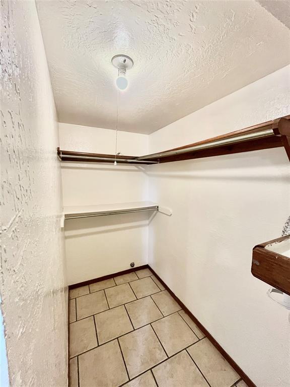 Foto del edificio - 1901 E Lindsey St