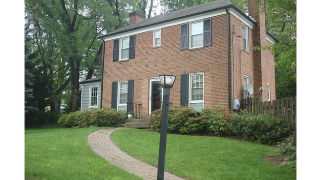 Building Photo - 4606 Jones Bridge Rd